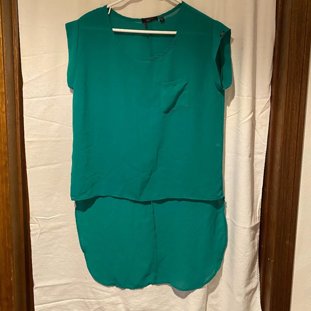 Ladies sleeveless top
